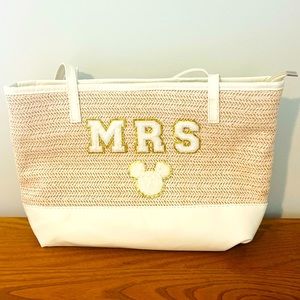 Mrs Micky Beach Tote